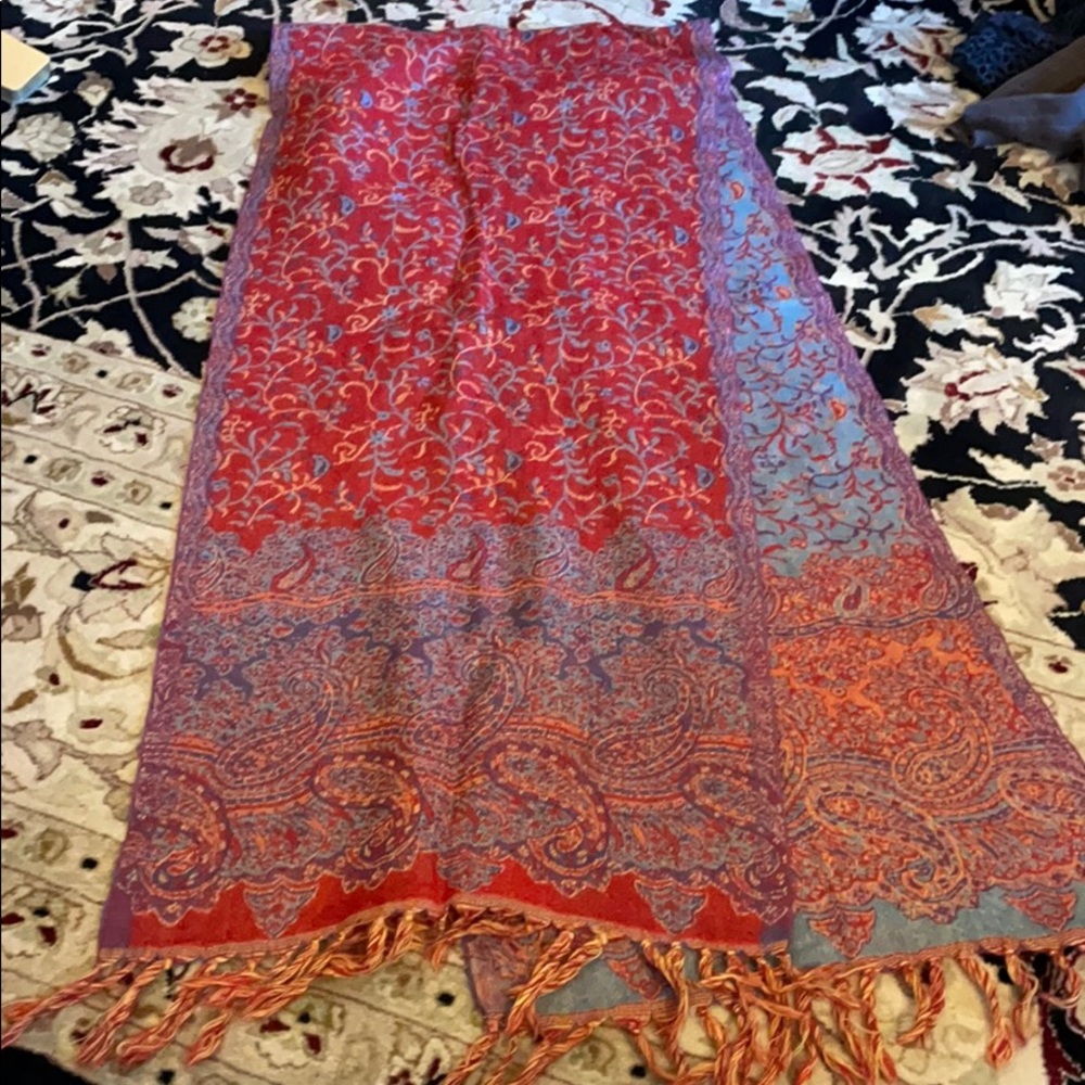 100% wool scarf